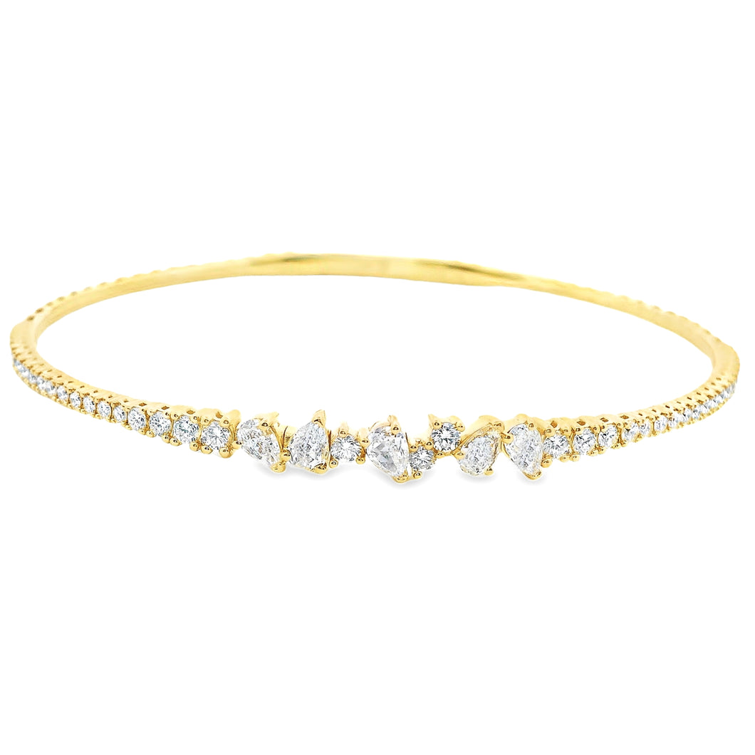 This beautiful 14k yellow gold bangle by Christopher Designs featur...