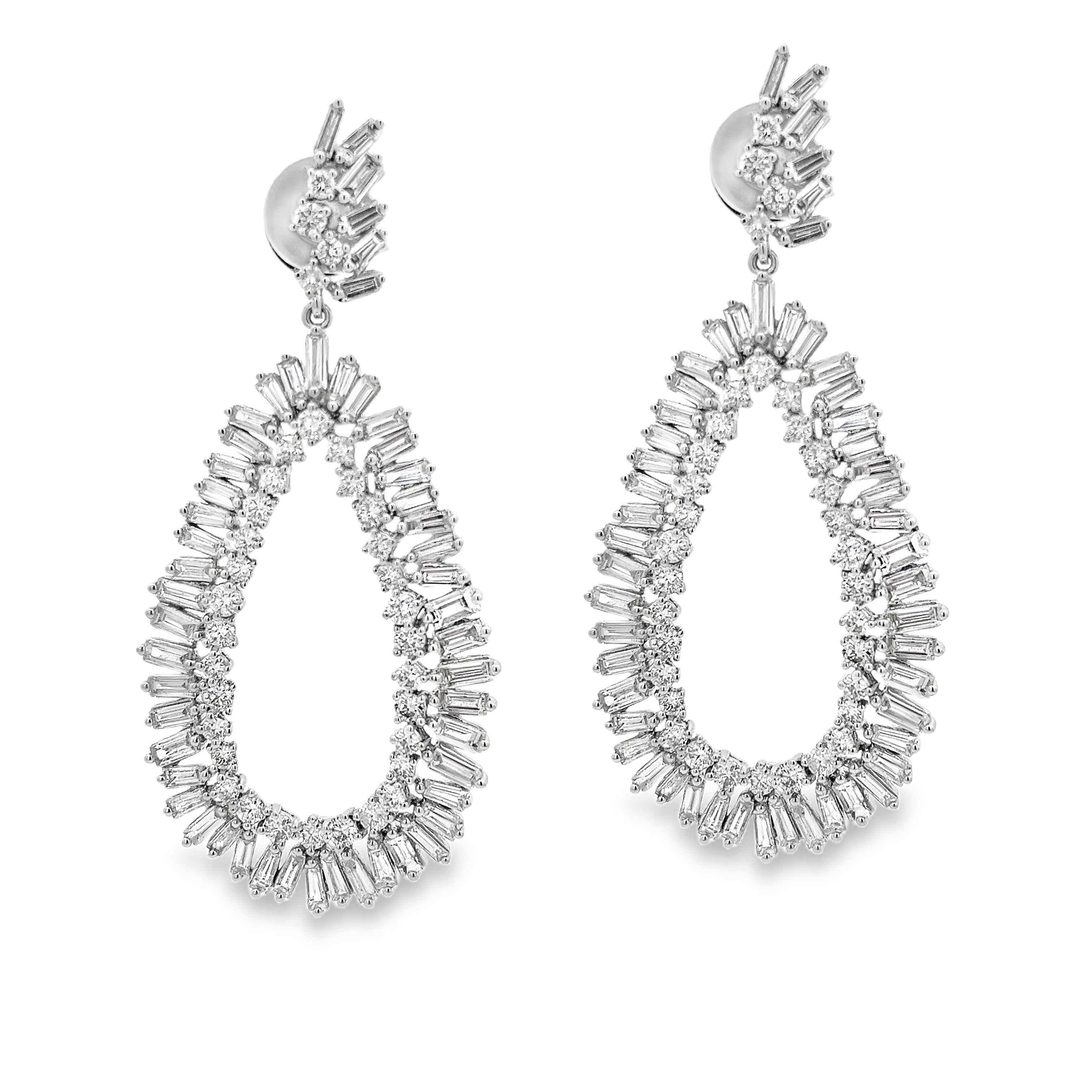 NEW 18K White Gold Diamond shops Drop Earrings