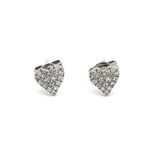 These lovely 14k white gold stud earrings feature round brilliant c...