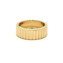 14k Yellow Gold Fluted Band