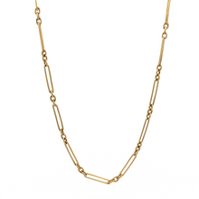 Link chain necklace in 18k yellow gold, measures 26