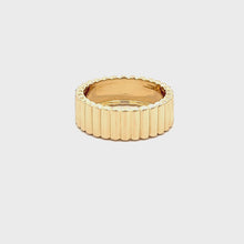 14k Yellow Gold Fluted Band