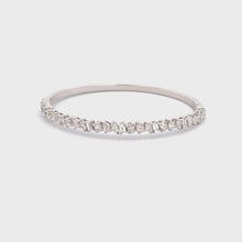 18k White Gold Mixed Diamond Bangle