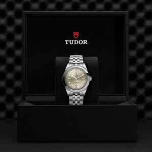 Tudor Black Bay 39